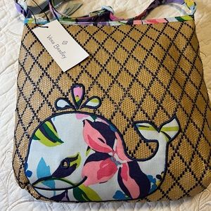 NWT, Vera Bradley, Beach Crossbody, Marian Floral, Excellent Condition.